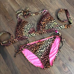 Victoria’s Secret bikini top and bottoms